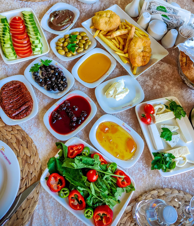 Serpme Kahvaltı | Hayat Lokantası Merinos Parkı