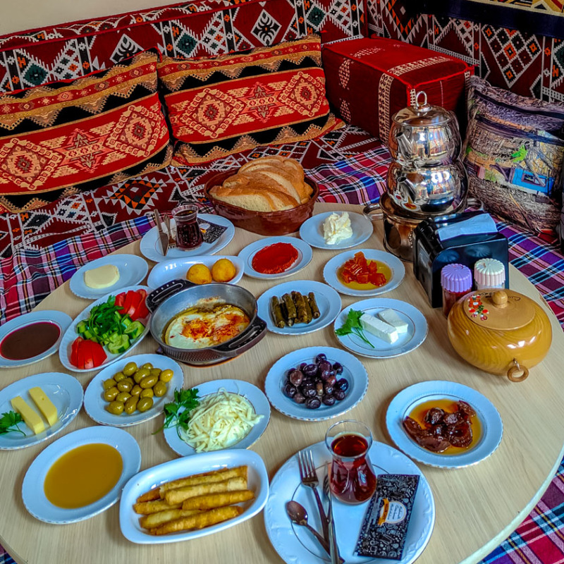 Cumalıkızık Ballım Köy Kahvaltısı
