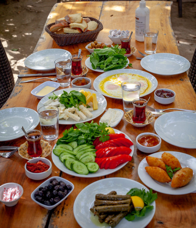 Organik Serpme Köy Kahvaltısı