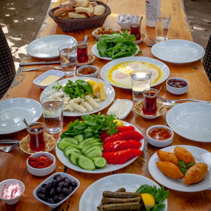 Cumalıkızık’ta Lezzetli İftar Menüsü fotoğraf 1