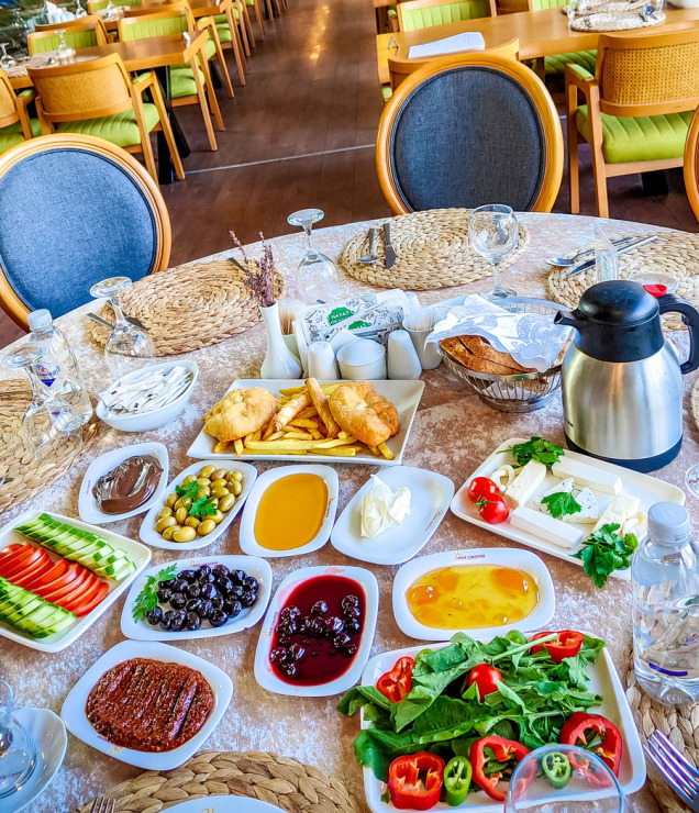 Serpme Kahvaltı | Hayat Lokantası Merinos Parkı