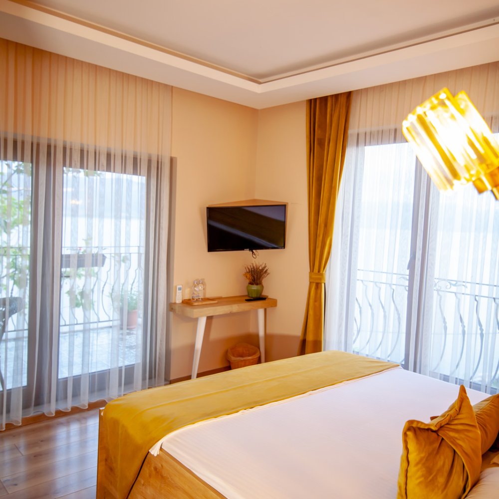 Butik Otel: Göl Kenarında Butik Otel Konaklama Deneyimi