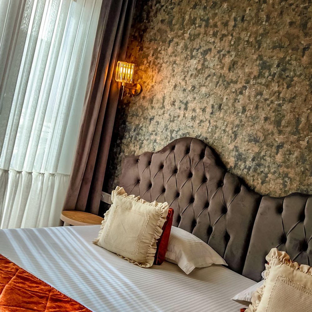Butik Otel: Göl Kenarında Butik Otel Konaklama Deneyimi
