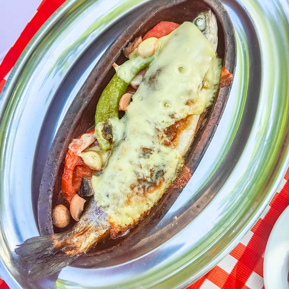 Dere Kenarında Alabalık Restoranı