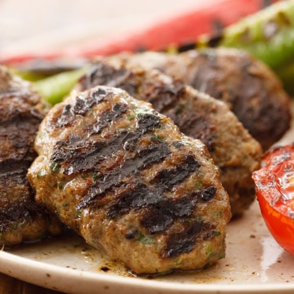 Izgara Et ve Mangal Keyfi Kınalı Kar Bulanlar Konak’ta