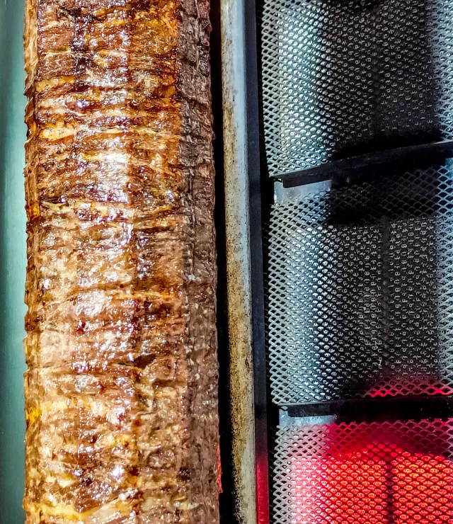RKC Gece Döneri | Özgen Kafe Restoran Yanında Lezzetli Gece Keyfi fotoğraf 3