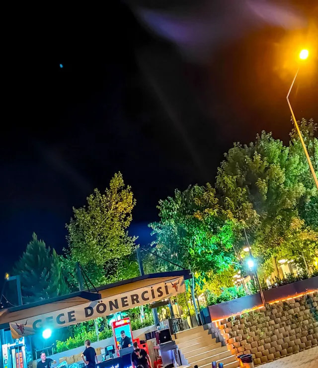 RKC Gece Döneri | Özgen Kafe Restoran Yanında Lezzetli Gece Keyfi fotoğraf 14