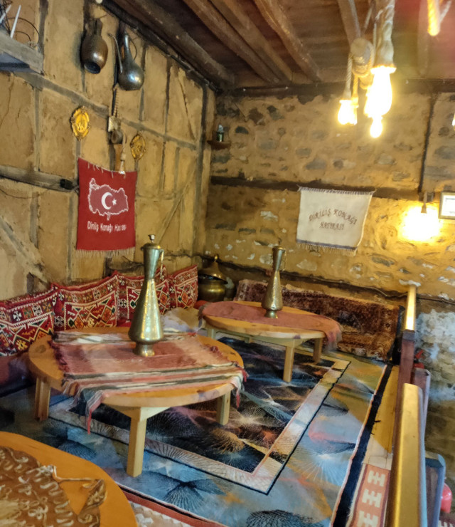 Diriliş Konağı: Cumalıkızık'ta Yemyeşil Bahçede Menüler