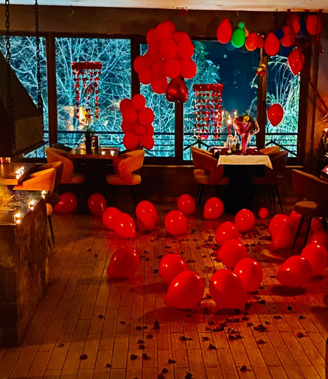 Zevki Safa’da Romantik Sevgililer Günü Akşamı!