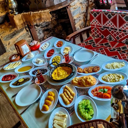 Mavera'da Keyifli Doğum Günü Kutlaması