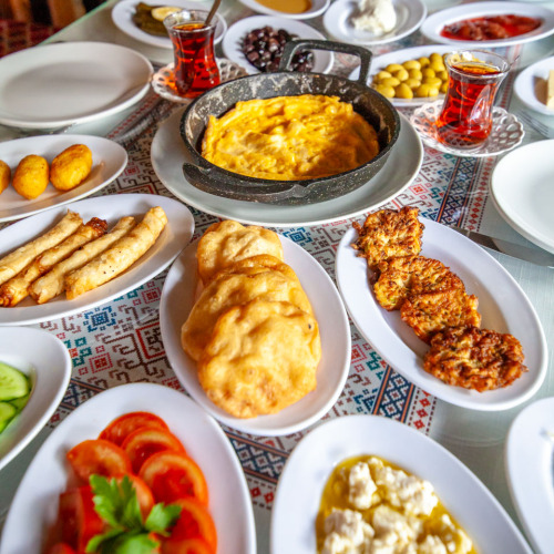 Mavera'da Keyifli Doğum Günü Kutlaması
