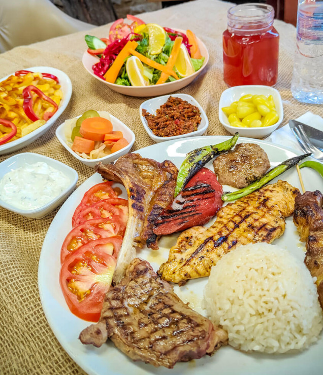 Bursa Manzarasında Izgara Et