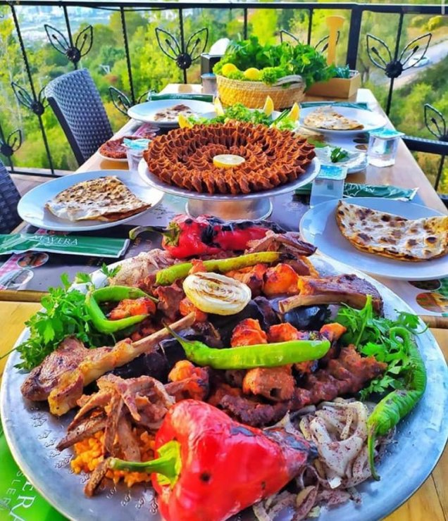 Mavera Cafe Özel İftar Sofraları
